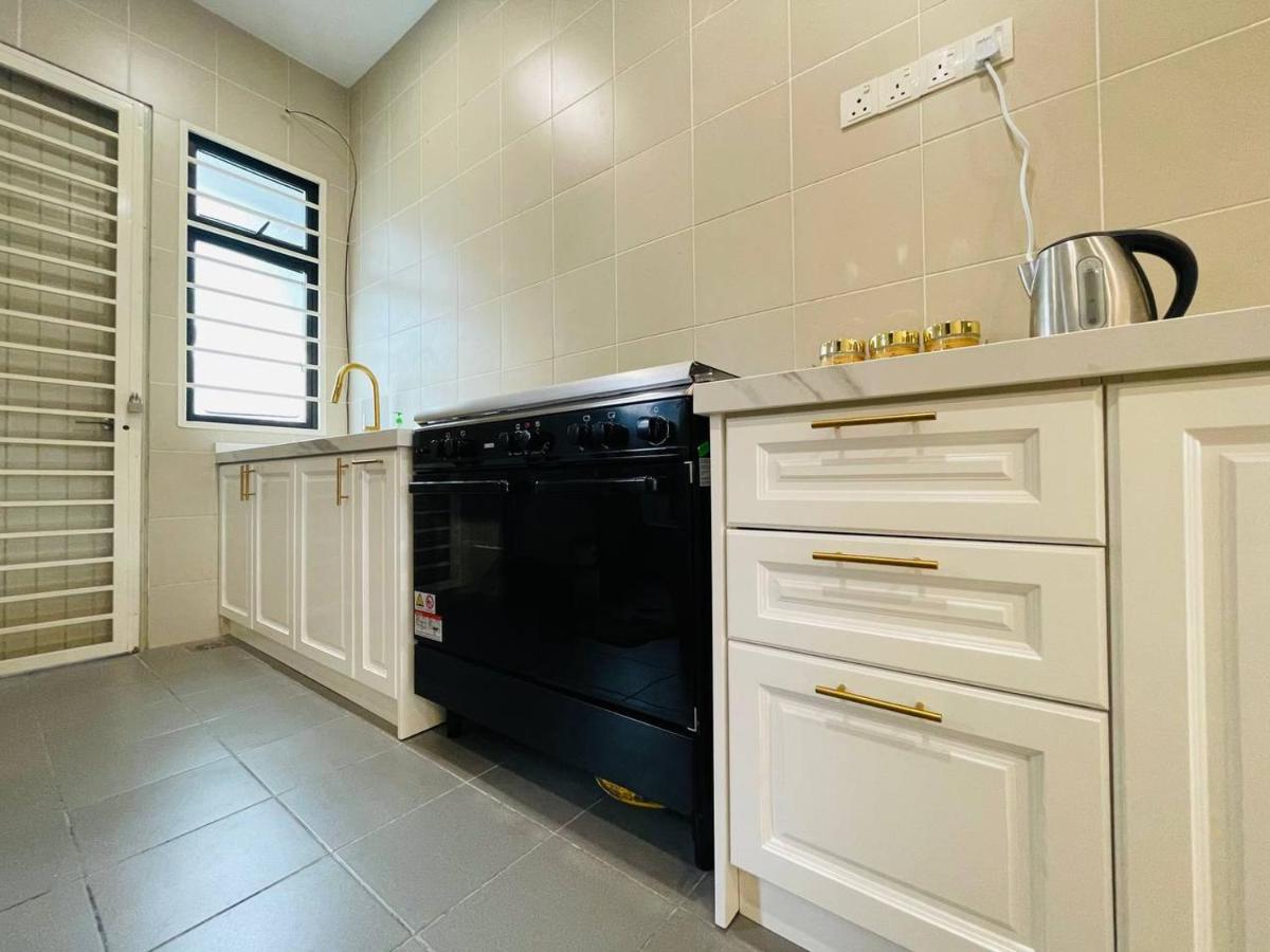 Homestay 3Br Near Setia Alam Shah Alam Exteriér fotografie