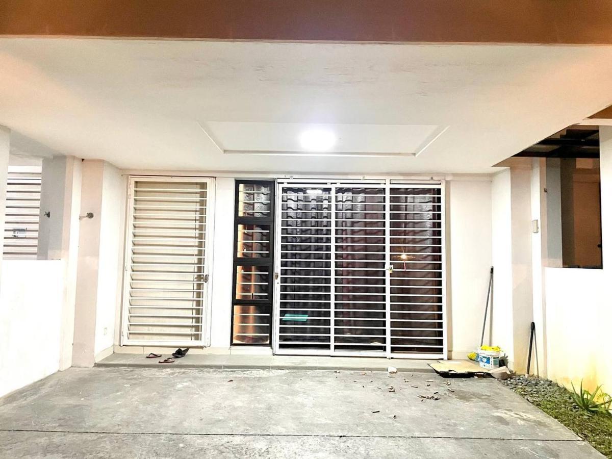 Homestay 3Br Near Setia Alam Shah Alam Exteriér fotografie
